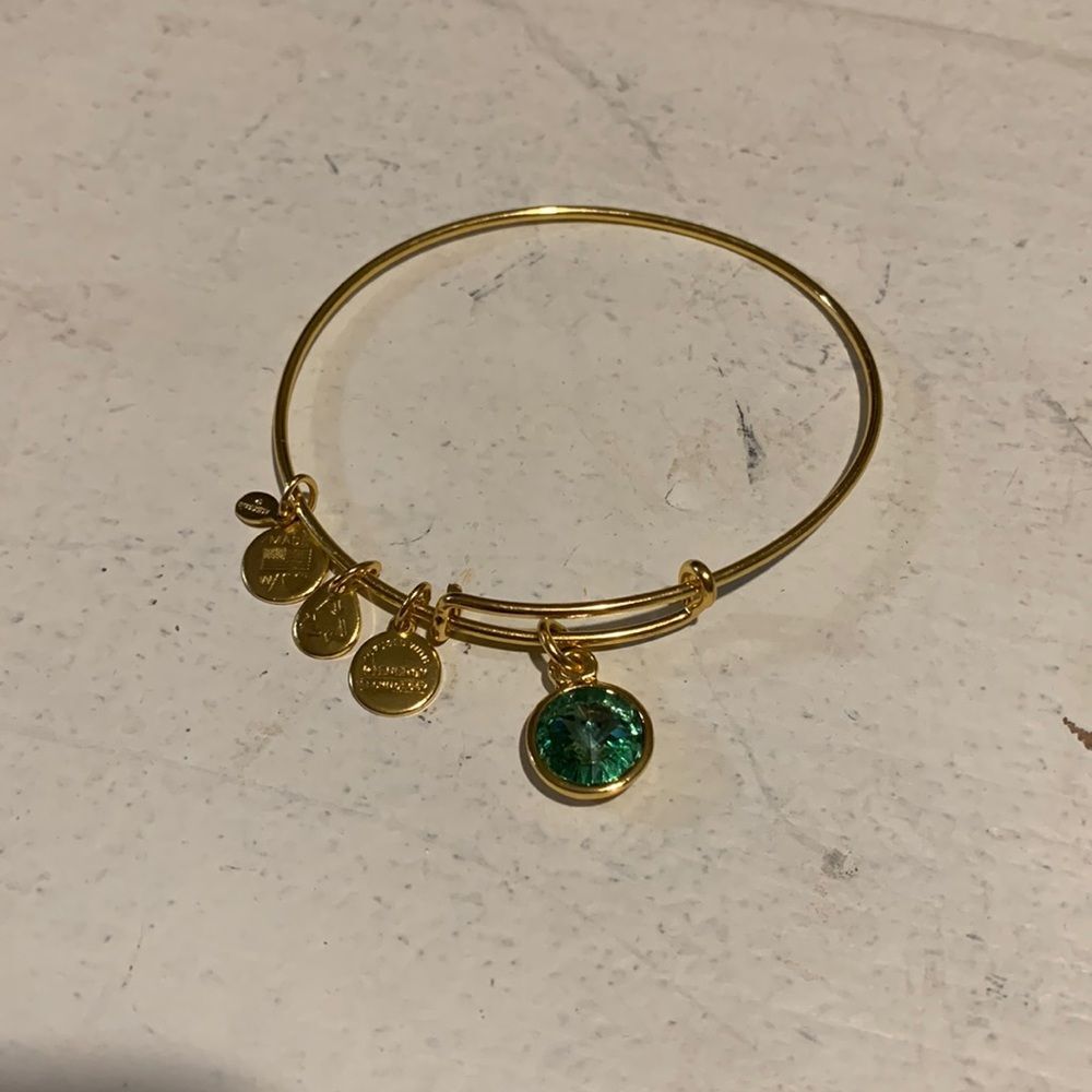Alex and Ani May Birthstone Bangle Gold Tone Expandable Emerald Charm Bracelet